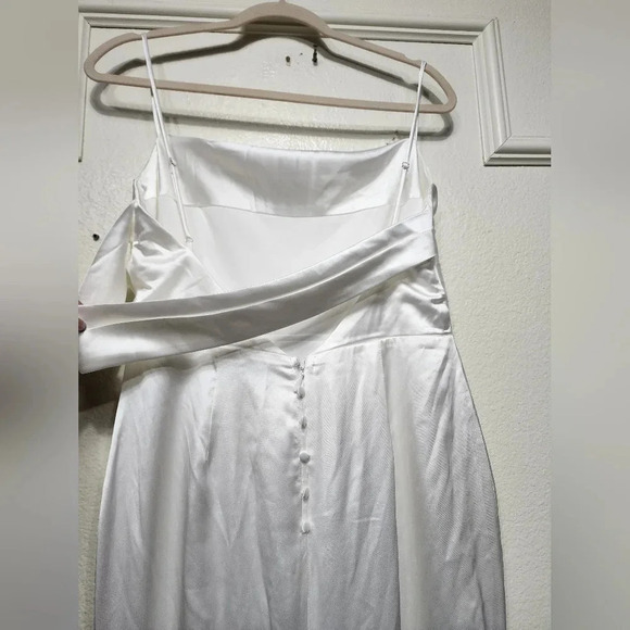 Lulus Lovely Endearment White Satin Sleeveless Backless Maxi Dress Wedding - Picture 11 of 11